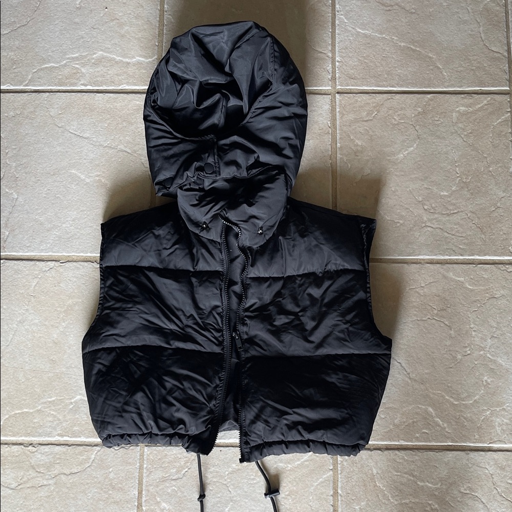 Urban Outfitters Kids Black Hooded Puffer Vest